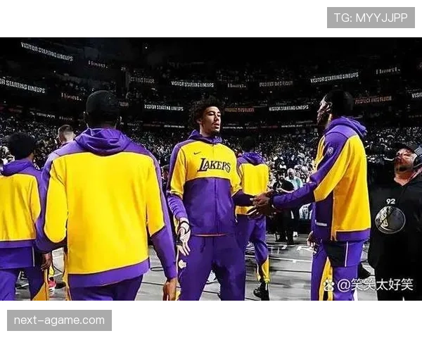 东契奇挡拆助攻提升效率显著 拉开球队进攻差距