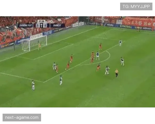 直接红牌的判罚条件及裁判执行规则详解